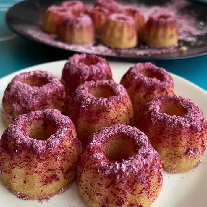 mini Grieß-Limette-Gugelhupf