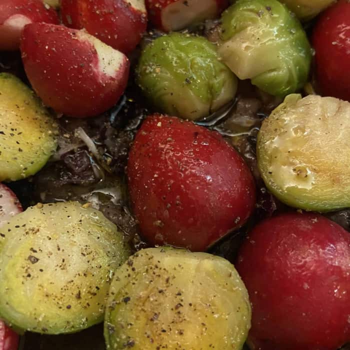 Rosenkohl mit Radieschen