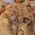 Macadamia-Cookies mit Kirschen und weißer Schoko