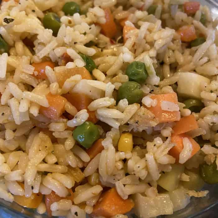 Risi Bisi schnelles Rezept Reis mit Erbsen und Gemüse für Kinder