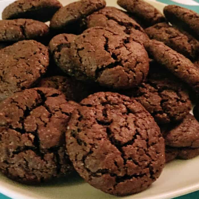 Rezept für schnelle vegane Schoko-Cookies - Teig in 5 Minuten