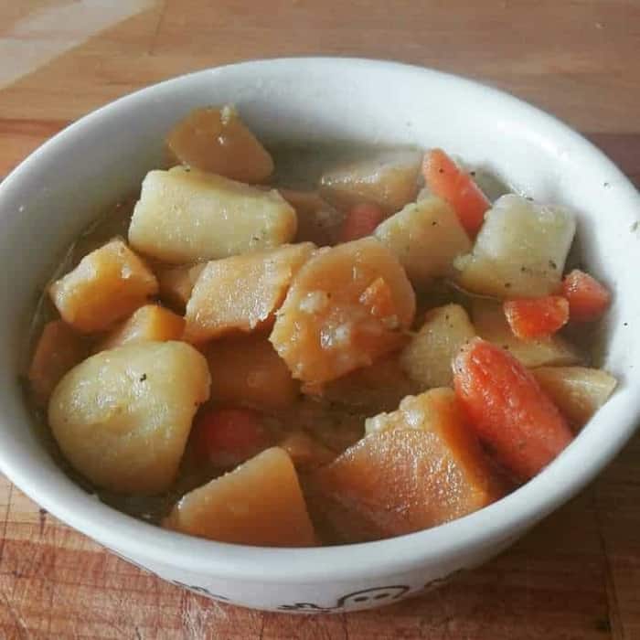 Rezept Steckrüben-Eintopf mit Süßkartoffel und Möhren als vegane Partysuppe